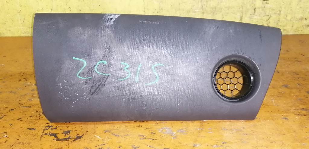 airbag пассажирский Suzuki Swift 0