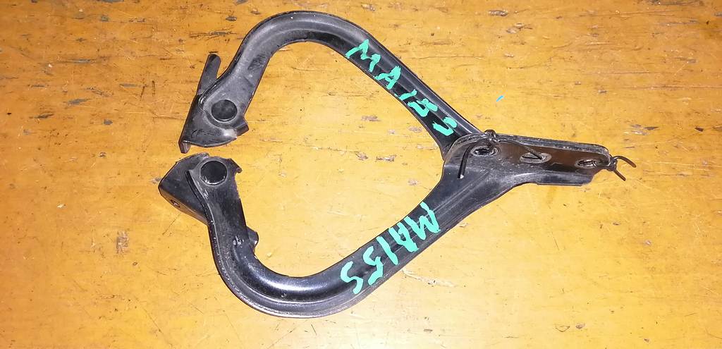 петля капота Suzuki Solio 0