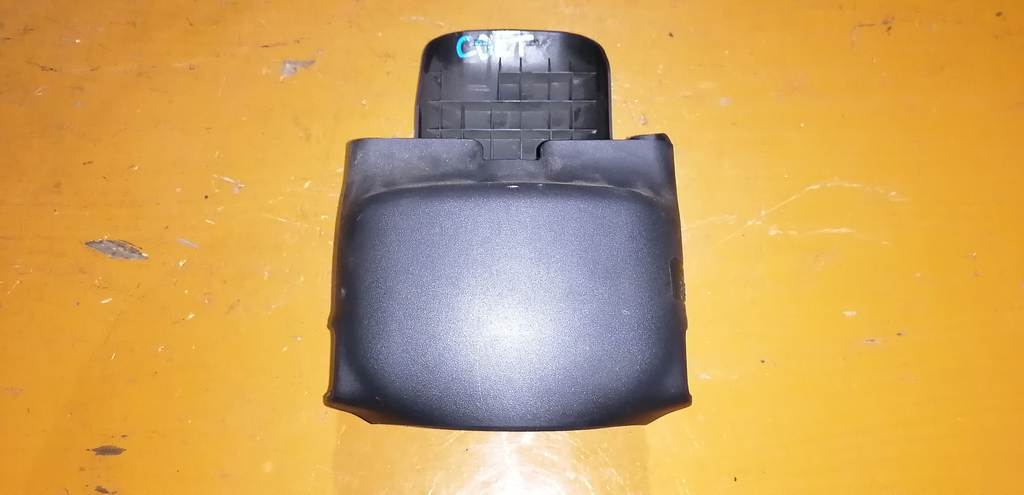 кожух рулевой колонки Mitsubishi Colt 0