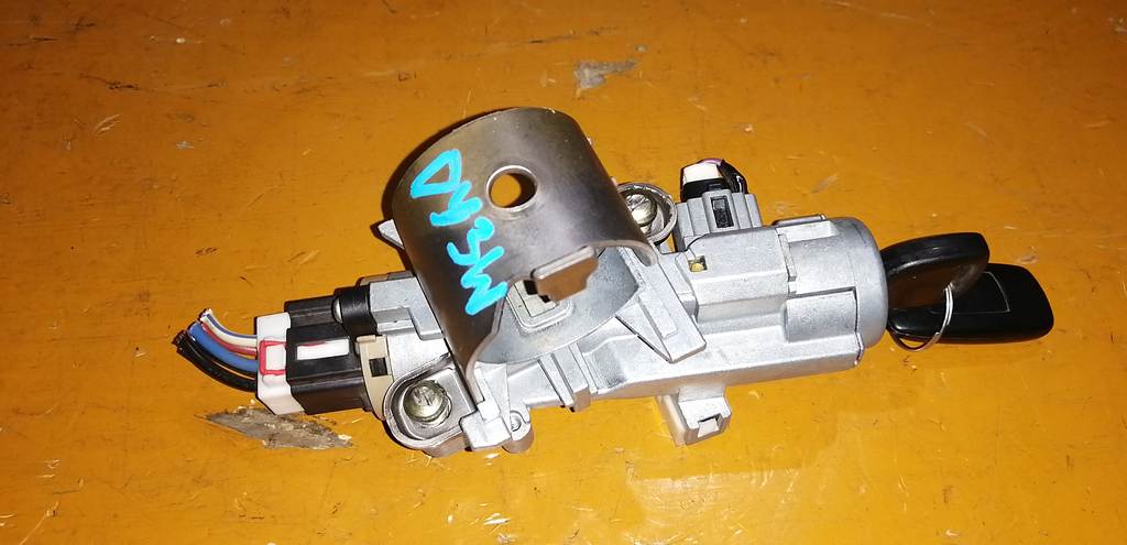 замок зажигания Mazda Demio 0