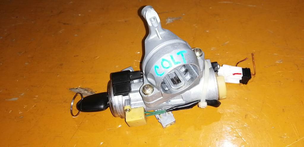 замок зажигания Mitsubishi Colt 0