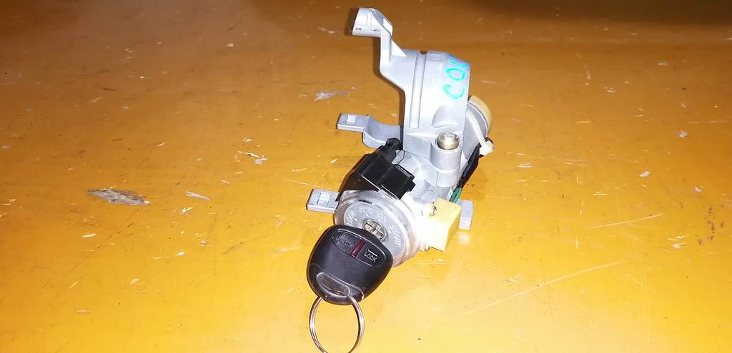 COLT Z21A ЗАМОК ЗАЖИГАНИЯ Mitsubishi Colt 1