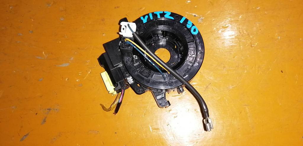 шлейф лента Toyota Vitz 0