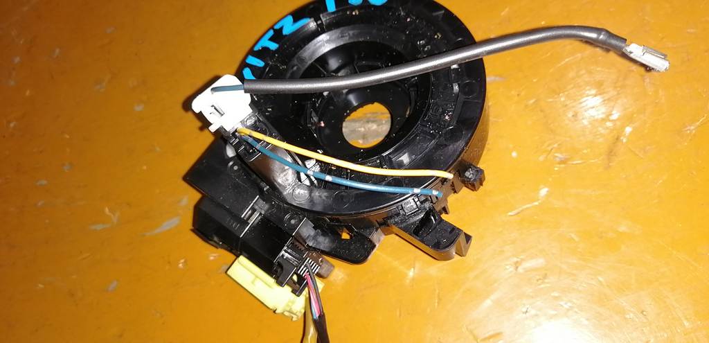 VITZ KSP130 ШЛЕЙФ ЛЕНТА Toyota Vitz 1