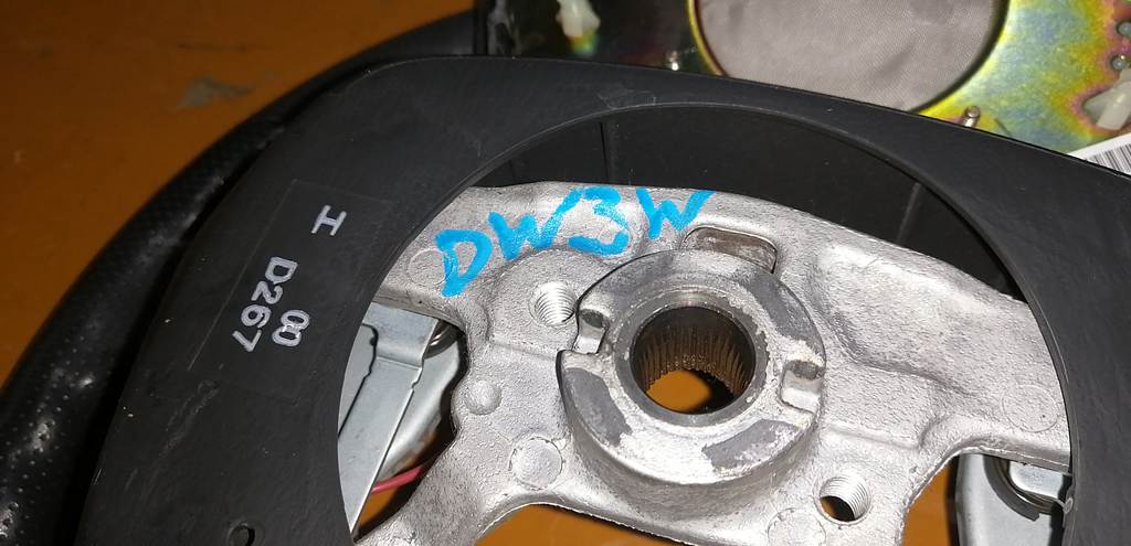 DEMIO DW3W РУЛЬ+SRS НАКЛАДКА Mazda Demio 1