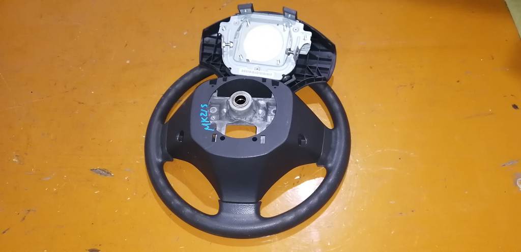 Салон Suzuki Palette 2