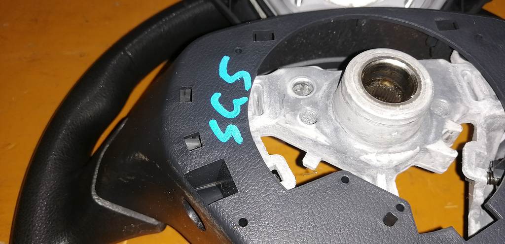 FORESTER SG5РУЛЬ+SRS НАКЛАДКА Subaru Forester 1