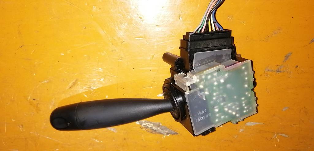 PALETTE SW MK21S ПЕРЕКЛЮЧЕНИЕ ДВОРНИКОВ Suzuki Palette 1