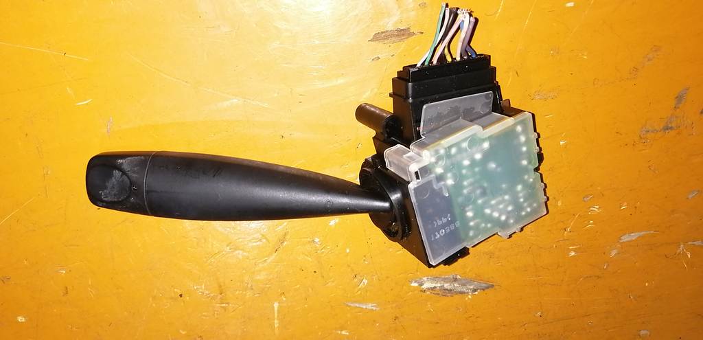 SOLIO MA15S ПЕРЕКЛЮЧЕНИЕ ДВОРНИКОВ Suzuki Solio 1