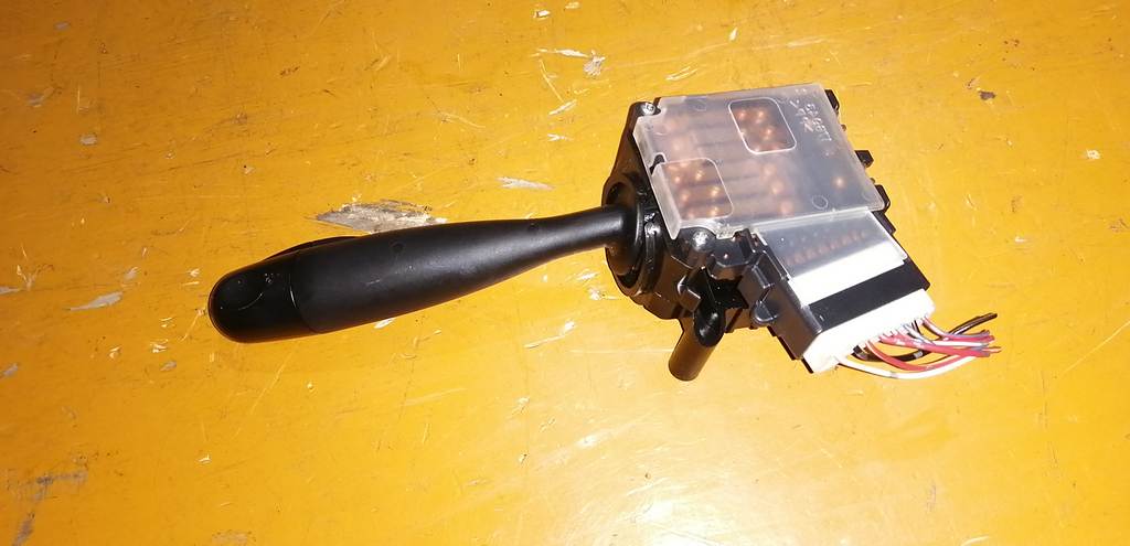 SWIFT ZC31S ПЕРЕКЛЮЧЕНИЕ СВЕТА Suzuki Swift 1