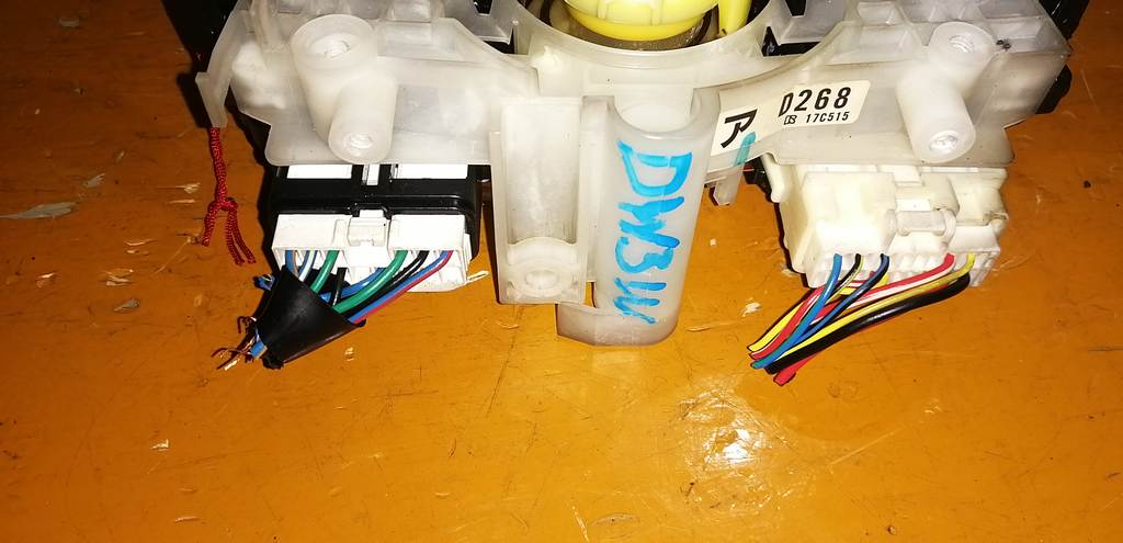 DEMIO DW3W ГИТАРА Mazda Demio 1