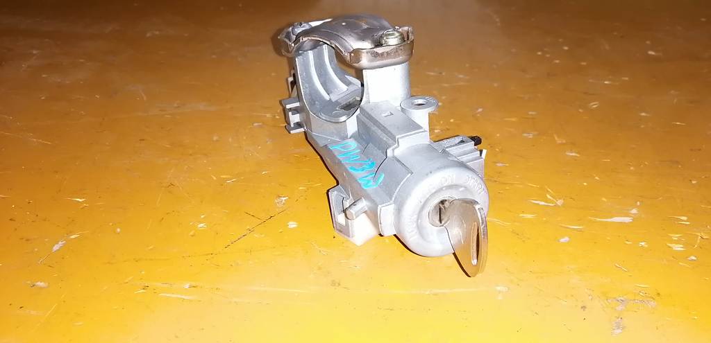 DEMIO DW3W ЗАМОК ЗАЖИГАНИЯ Mazda Demio 1