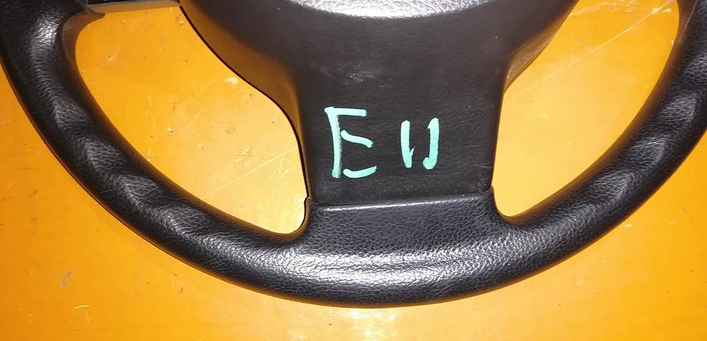 NOTE E11 РУЛЬ+SRS НАКЛАДКА Nissan Note 1