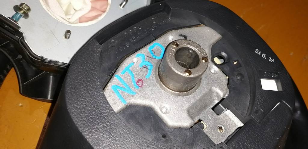 Салон Nissan X-Trail 2