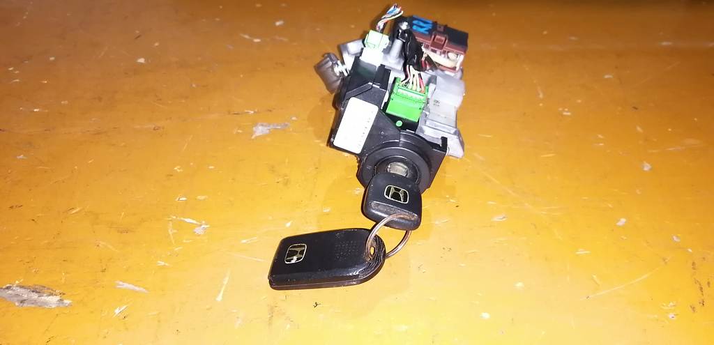 ELYSION RR1 ЗАМОК ЗАЖИГАНИЯ Honda Elysion 1