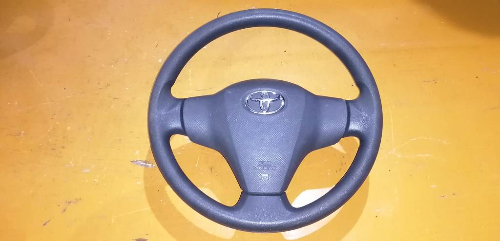 airbag водительский Toyota Vitz 0