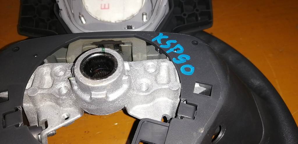 VITZ KSP90 РУЛЬ+SRS НАКЛАДКА Toyota Vitz 1