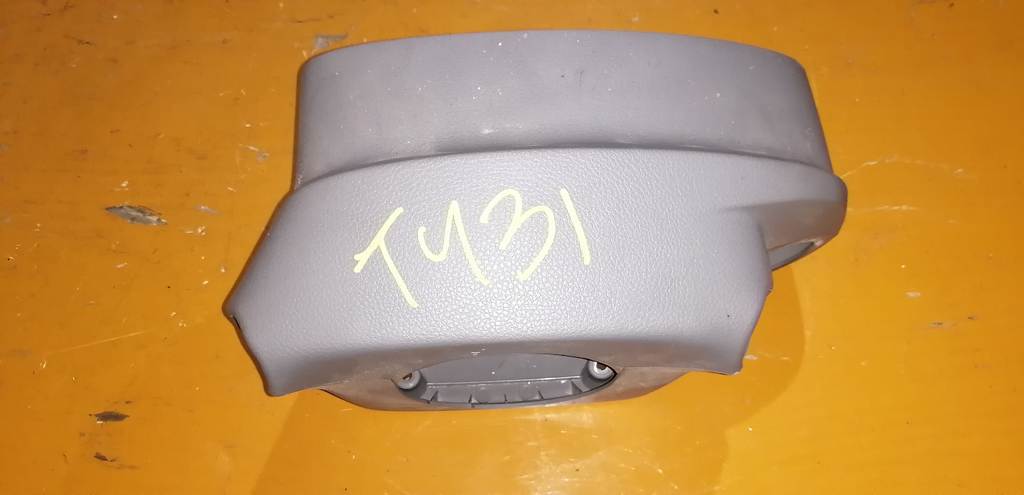 кожух рулевой колонки Nissan Presage 0