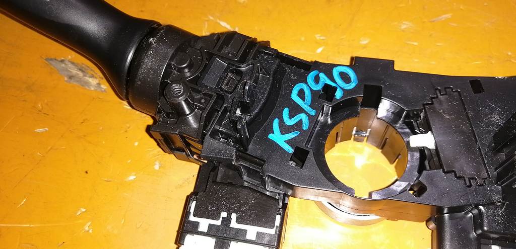 VITZ KSP90 ГИТАРА Toyota Vitz 1