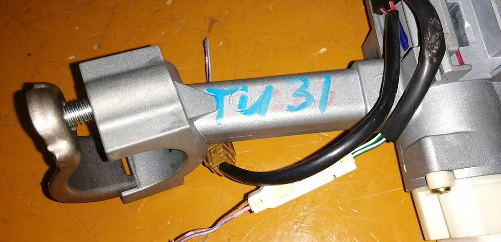 PRESAGE TU31 ЗАМОК ЗАЖИГАНИЯ Nissan Presage 1