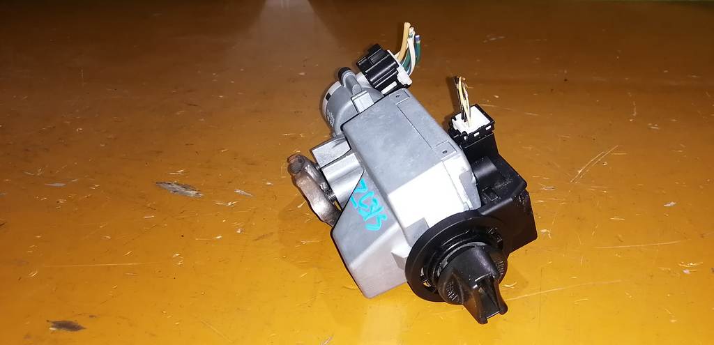 SWIFT ZC31S ЗАМОК ЗАЖИГАНИЯ, БЕЗ КЛЮЧА Suzuki Swift 1