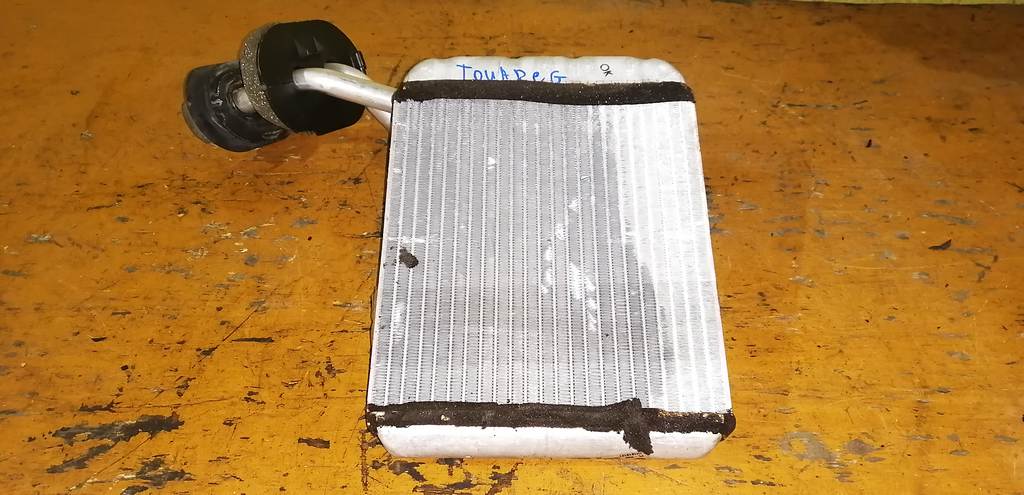 радиатор печки Volkswagen Touareg 3