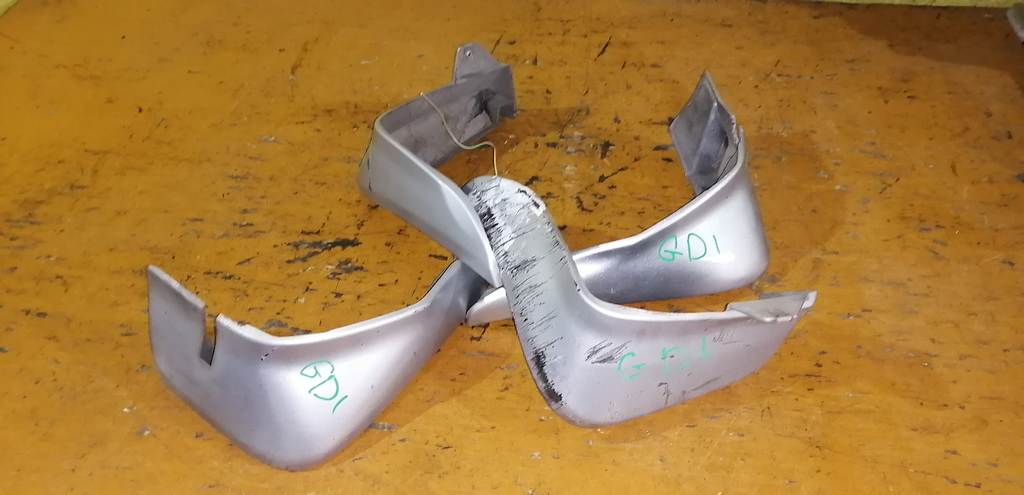 брызговик Honda Fit 0