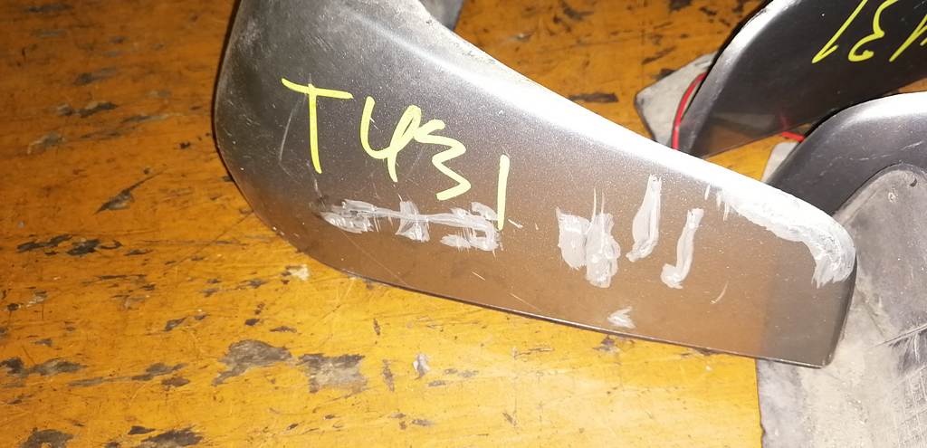 PRESAGE TU31 БРЫЗГОВИК (КОМПЛЕКТ) Nissan Presage 1