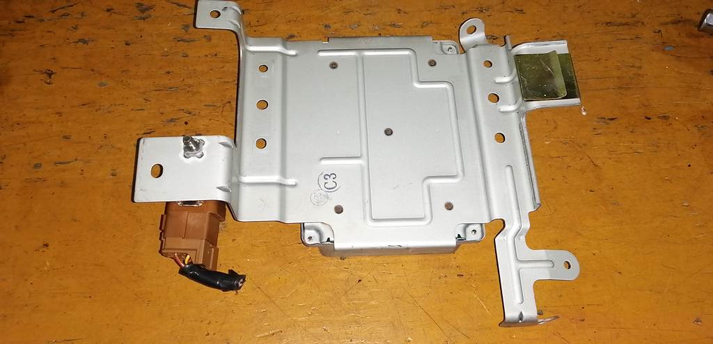 блок управления двс Nissan Cube 3