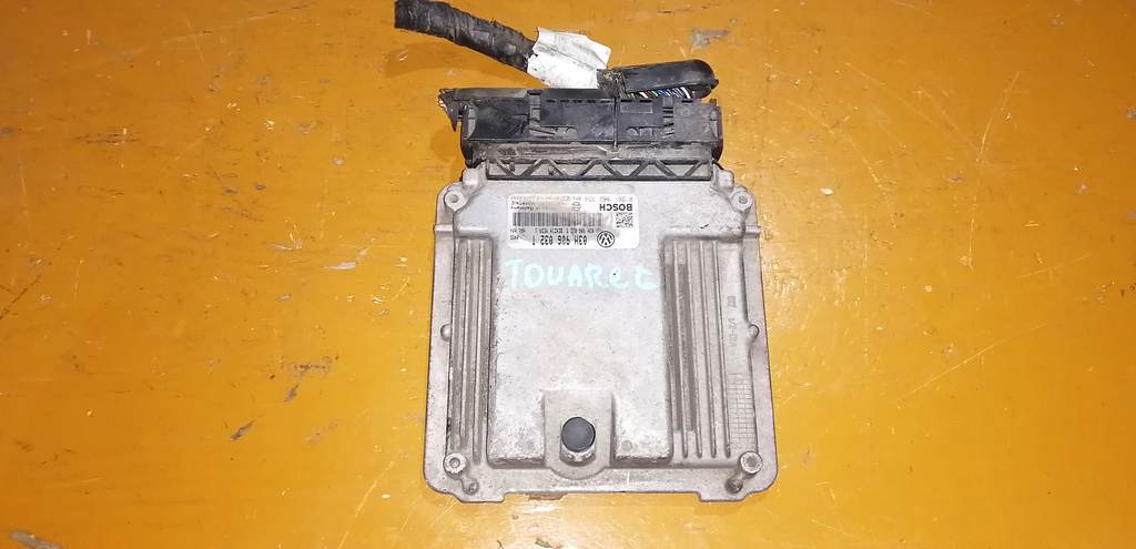блок управления двс Volkswagen Touareg 0