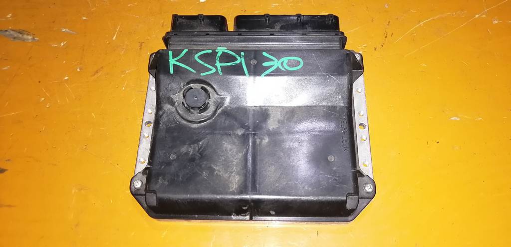 блок управления двс Toyota Vitz 0