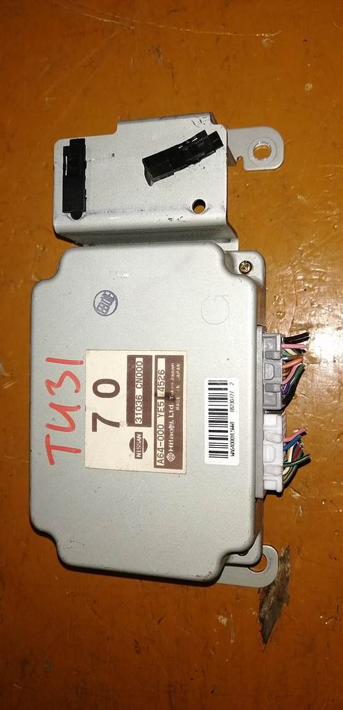 блок управления акпп Nissan Presage 0