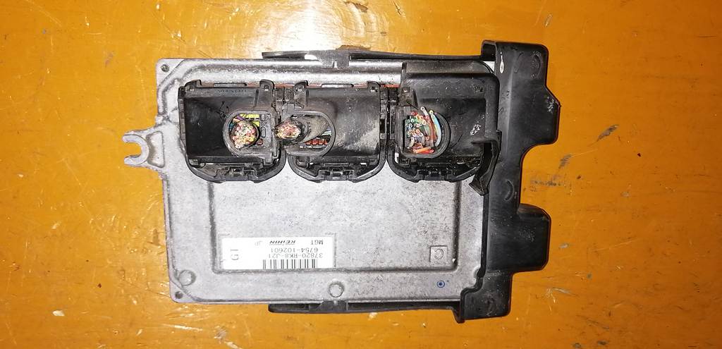 37820-RK8-J21 БЛОК УПР. ДВС Honda Freed 1