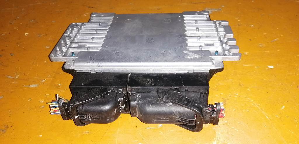 A56-U97 UF6 3611 БЛОК УПР. ДВС Nissan X-Trail 1