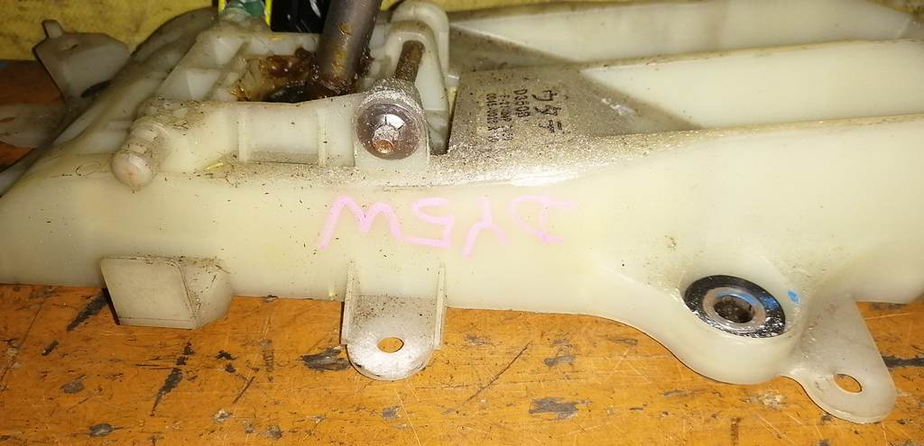 DEMIO DY5W КУЛИСА МКПП Mazda Demio 1