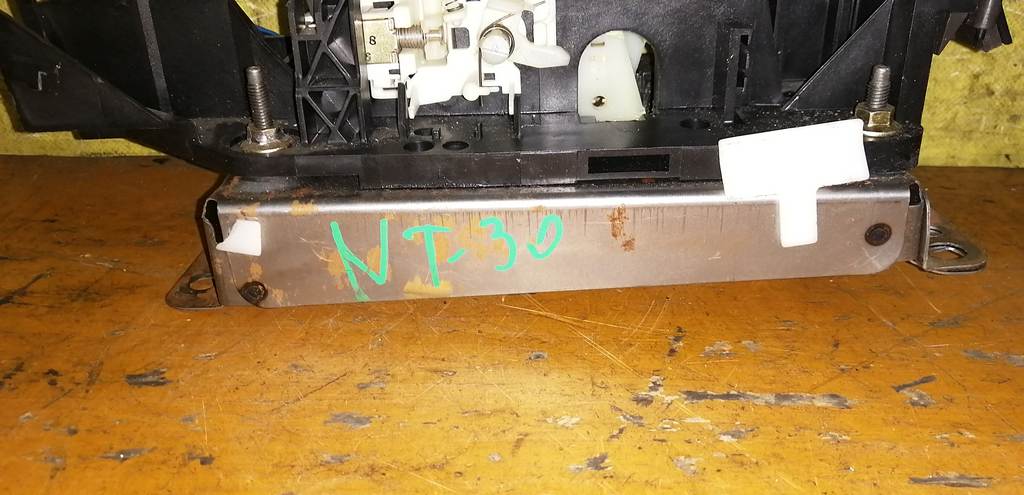 X-TRAIL NT30 СЕЛЕКТОР АКПП Nissan X-Trail 1