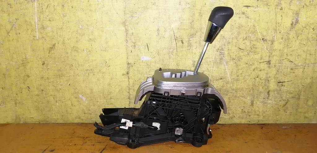 селектор акпп Toyota Vitz 3