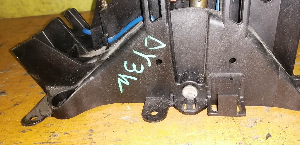 DEMIO DY3W СЕЛЕКТОР АКПП Mazda Demio 1