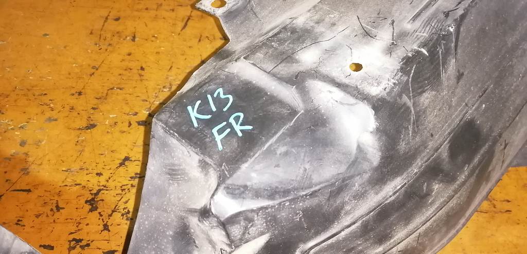 MARCH K13 ПОДКРЫЛОК ПЕРЕДНИЙ ПРАВЫЙ Nissan March 1