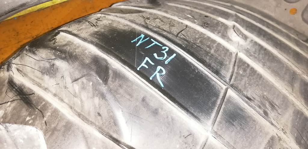 X-TRAIL NT31 ПОДКРЫЛОК ПЕРЕДНИЙ ПРАВЫЙ Nissan X-Trail 1