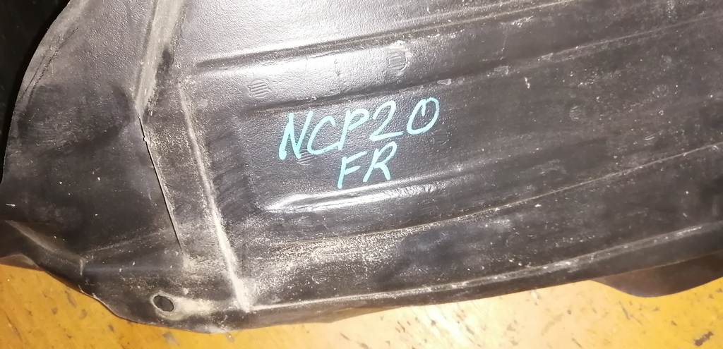 FUNCARGO NCP20 ПОДКРЫЛОК ПЕРЕДНИЙ ПРАВЫЙ Toyota Funcargo 1