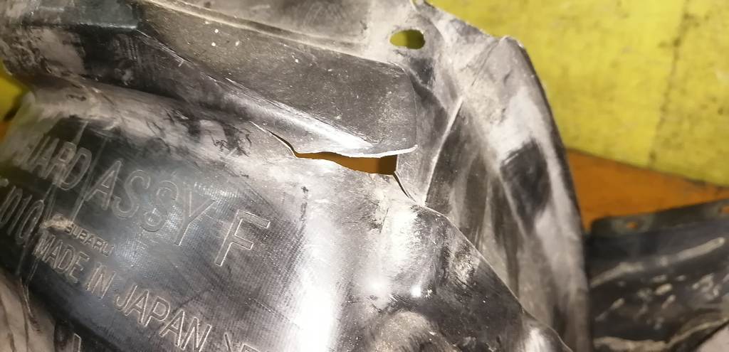 подкрылок Subaru Impreza 3