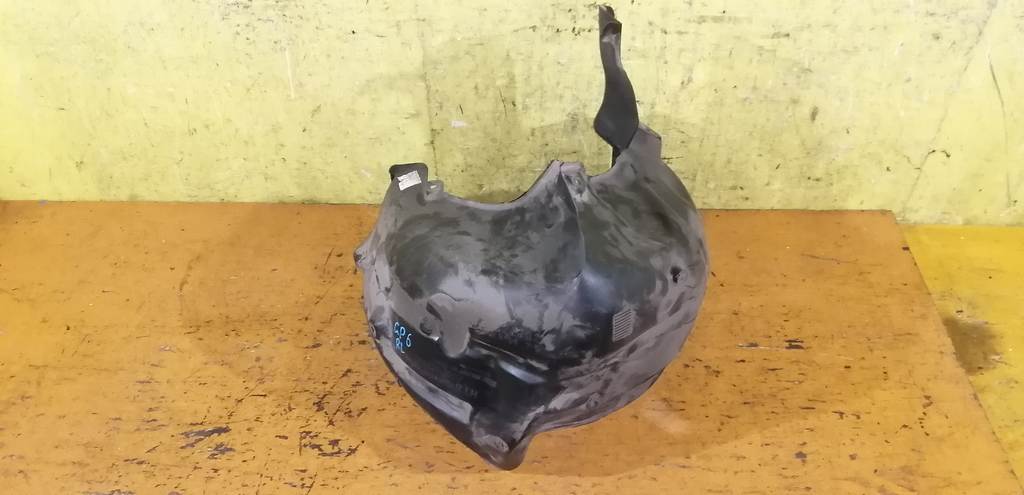 подкрылок Subaru Impreza 0