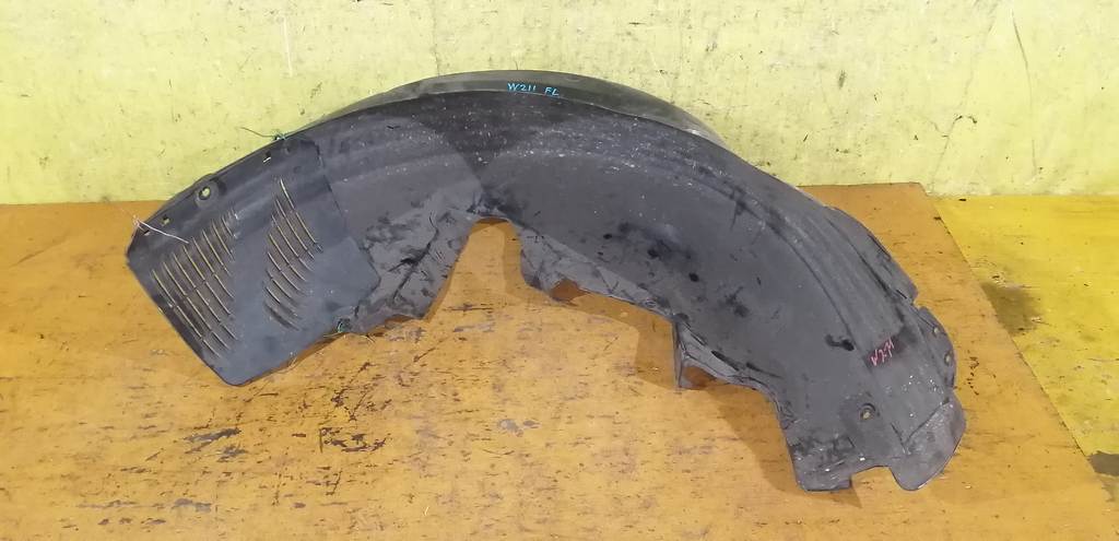 подкрылок Mercedes-Benz E-Class 0