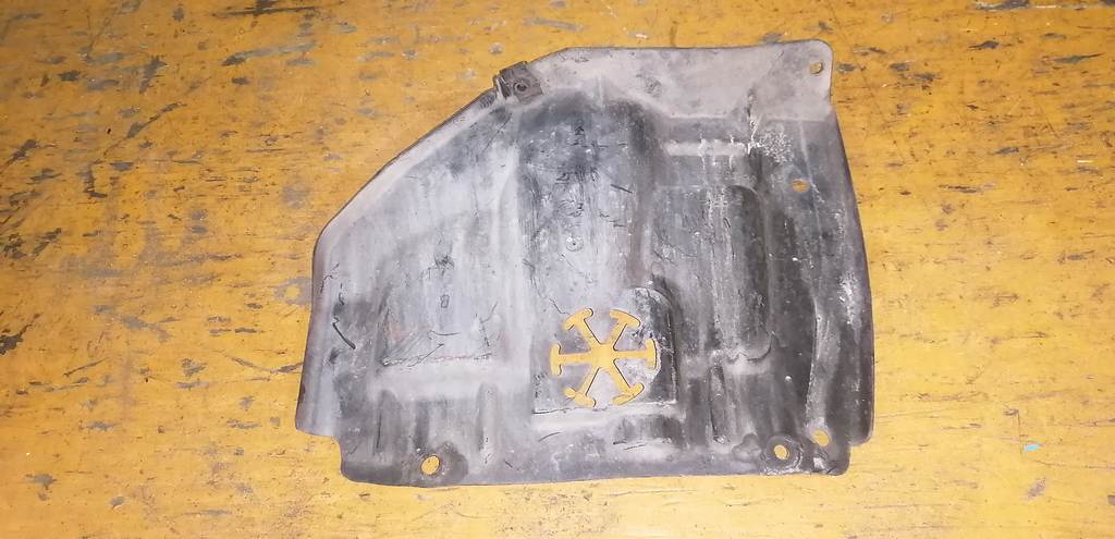 COLT Z21A ЗАЩИТА ДВС ПЕРЕДНЯЯ ПРАВАЯ Mitsubishi Colt 1