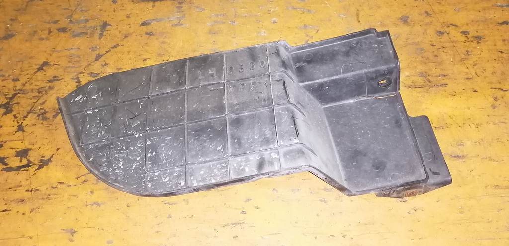 Кузов Mazda Demio 2