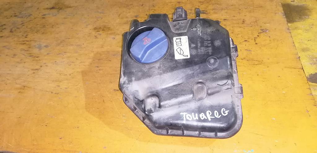 бачок расширительный Volkswagen Touareg 0