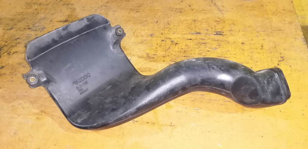 VOLVO XC90 C_59 ВОЗДУХОЗАБОРНИК 8624986 Volvo XC90 1