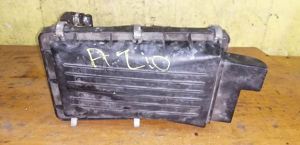 корпус воздушного фильтра Nissan Cube 0