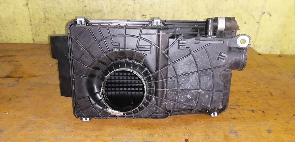 CUBE AZ10 КОРПУС ВОЗДУШНОГО ФИЛЬТРА Nissan Cube 1